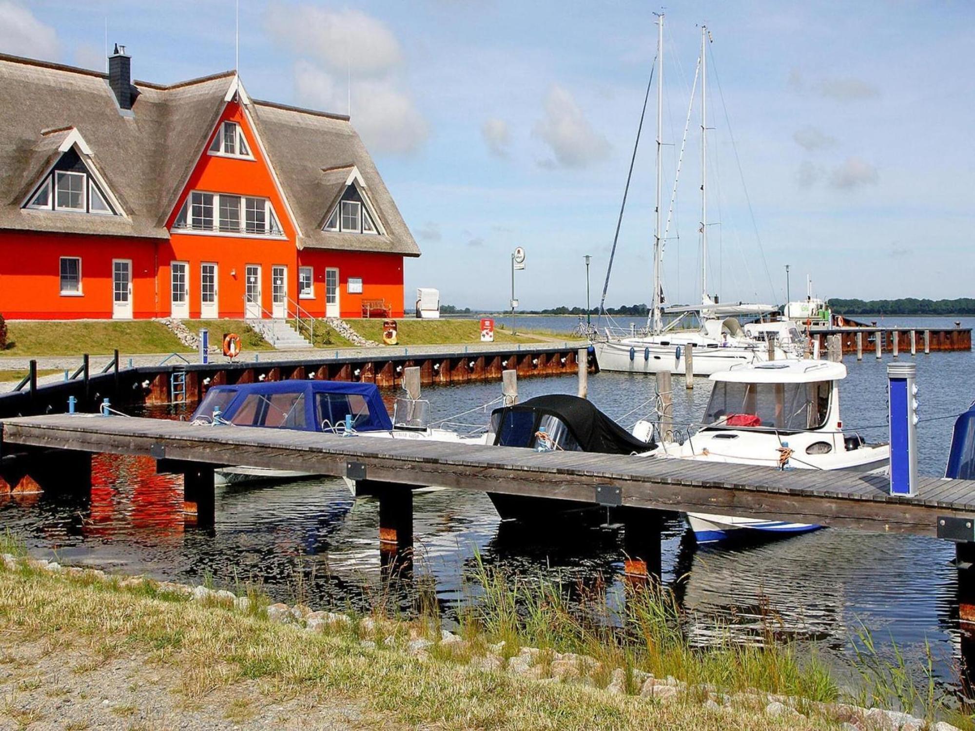Ferienhaus Lotsenhaus Am Breetzer Bodden In Vieregge 외부 사진